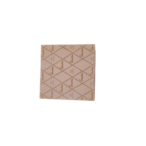 Stratton Compact - Picture 6 of 6